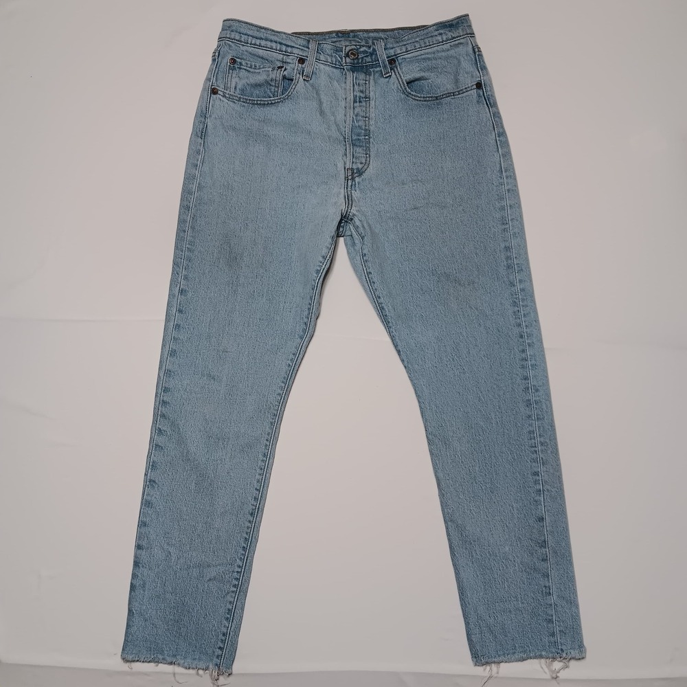 Levis 501 Womens Light‎ Wash Straight Leg Jeans Button Fly Stretch 31X28 Stretch